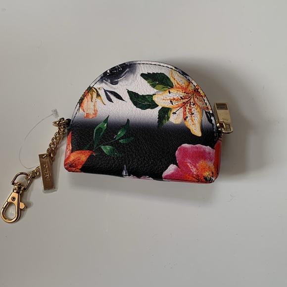 ⭐️HOST PICK⭐️ 👛ALDO Floral Coin Purse with Gold Accents - Picture 2 of 7